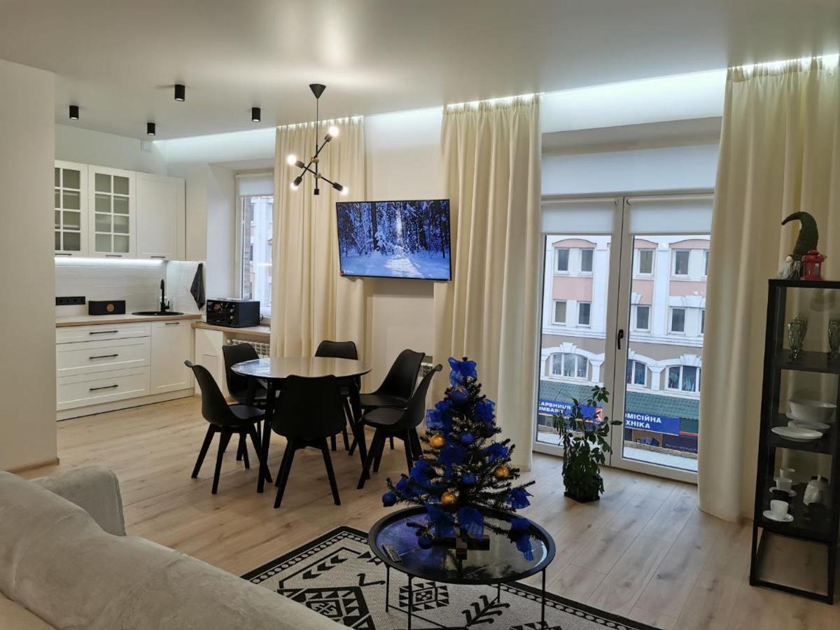 Soborna Apartment Rivne Eksteriør bilde