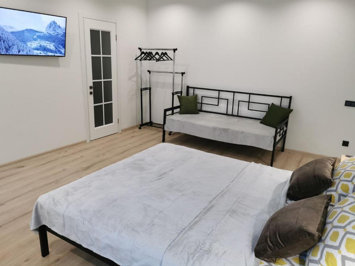 Soborna Apartment Rivne Eksteriør bilde