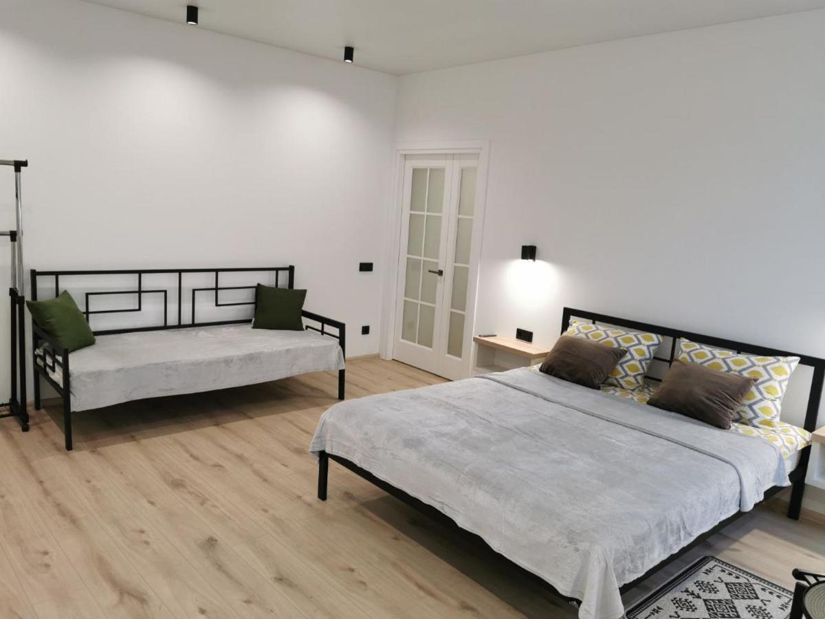 Soborna Apartment Rivne Eksteriør bilde