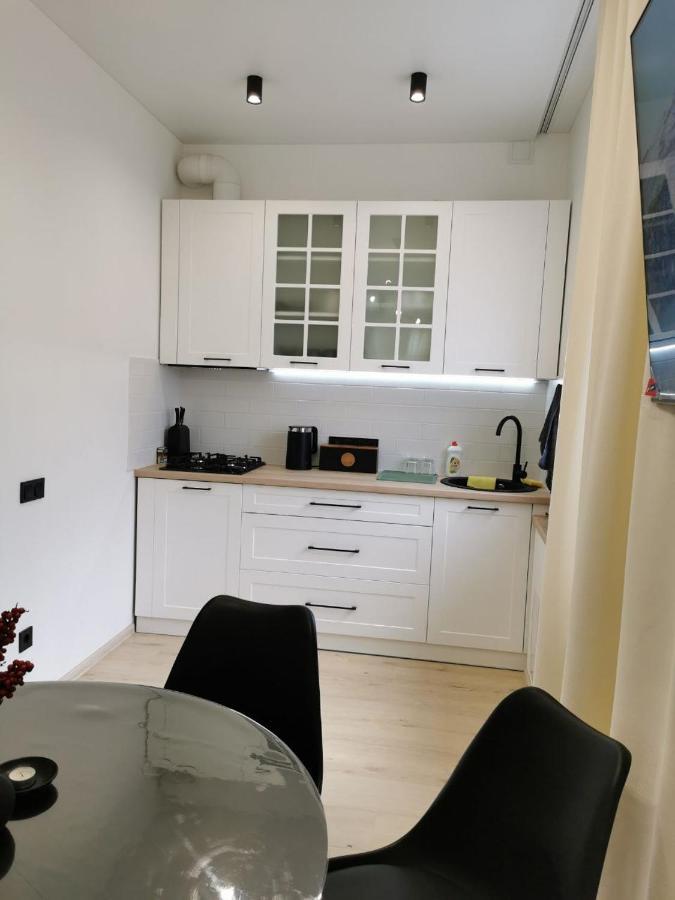 Soborna Apartment Rivne Eksteriør bilde