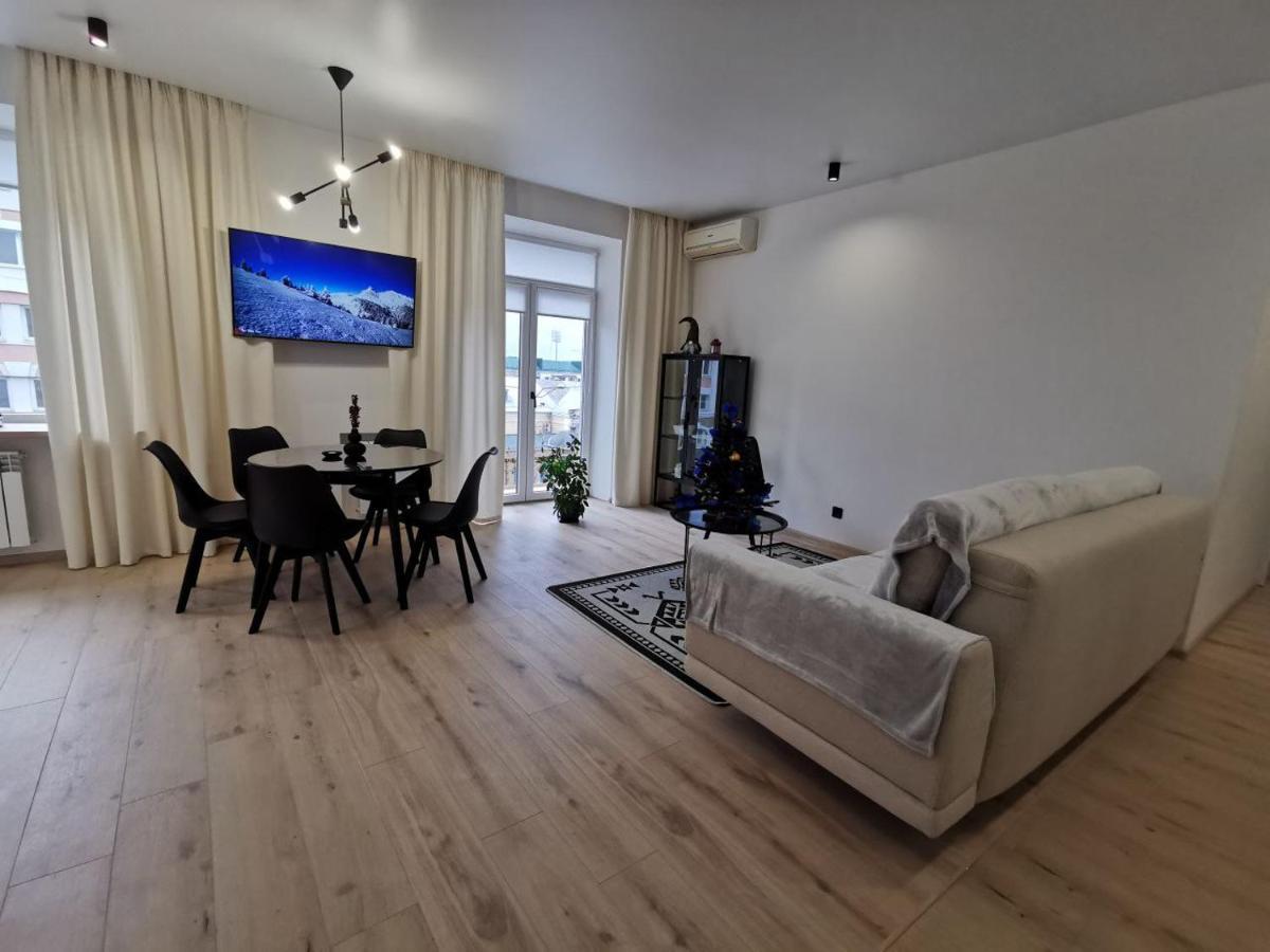 Soborna Apartment Rivne Eksteriør bilde