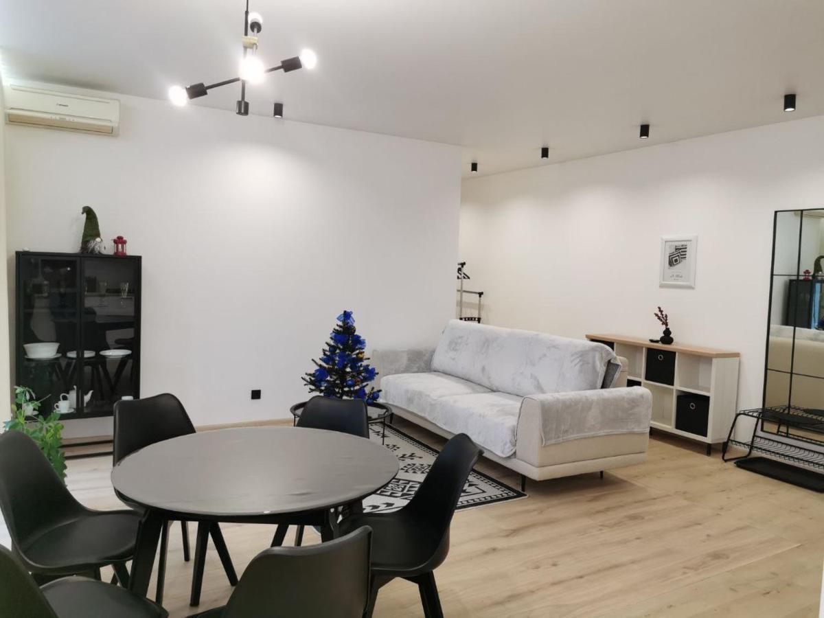 Soborna Apartment Rivne Eksteriør bilde