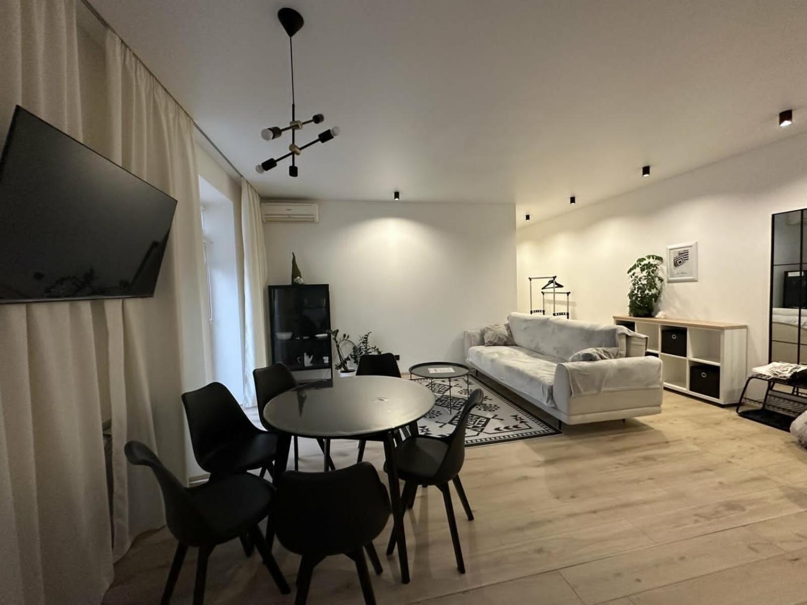 Soborna Apartment Rivne Eksteriør bilde